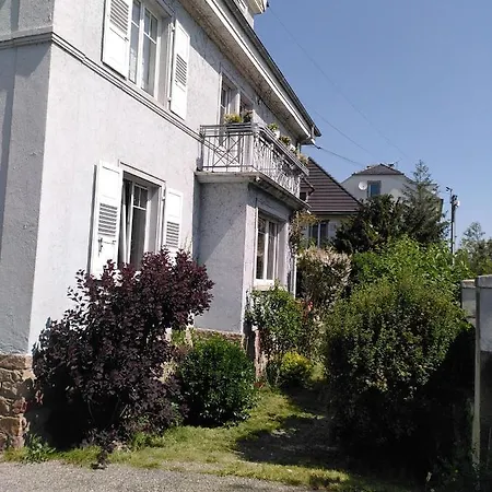 La De La Maison Bleue