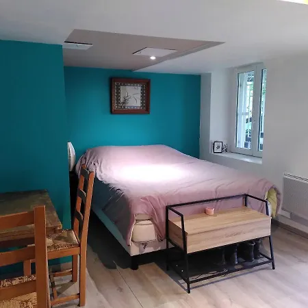 La De La Maison Bleue アパート