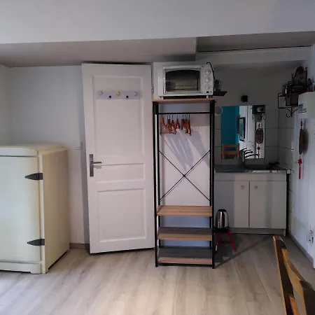 La De La Maison Bleue